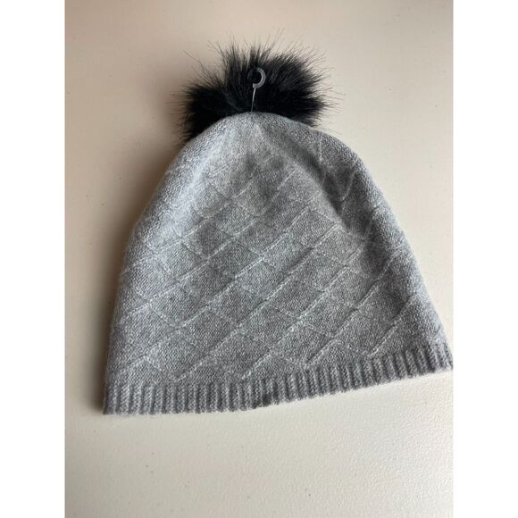 Shihreen Gray Cashmere Wool Pom Beanie Hat - Picture 1 of 2